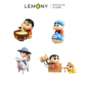 ภาพรวมโมเดลชินจัง 4 แบบ ได้แก่ ชินจังทานบะหมี่, ชินจังชุดปลาปักเป้า, ชินจังขี่อัลปาก้า และชินจังเล่นรถลากกับน้องฮิมาวาริ