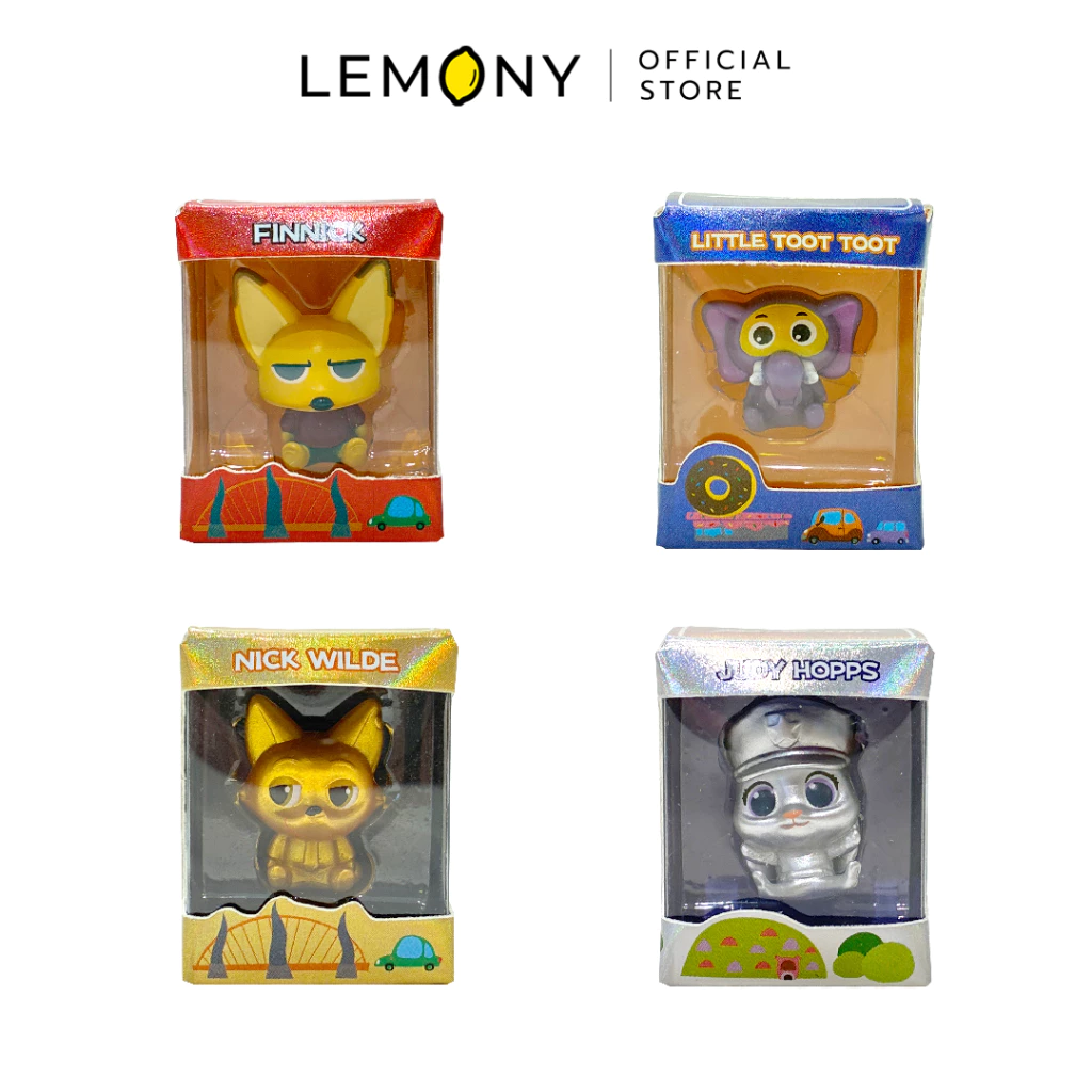 ภาพเจาะจงมินิฟิกเกอร์ซูโทเปีย LEMONY ซีรีส์ Hug จำนวน 4 กล่อง ประกอบด้วย จิ้งจอกฟินนิก (Finnick) ในกล่องสีแดง, ช้างน้อยหูม่วง (Little Toot Toot) ในกล่องสีน้ำเงิน, จิ้งจอกนิกไวลด์เวอร์ชันสีทองพรีเมียม (Nick Wilde Gold) และกระต่ายจูดี้ฮอปส์เวอร์ชันสีเงินพรีเมียม (Judy Hopps Silver)