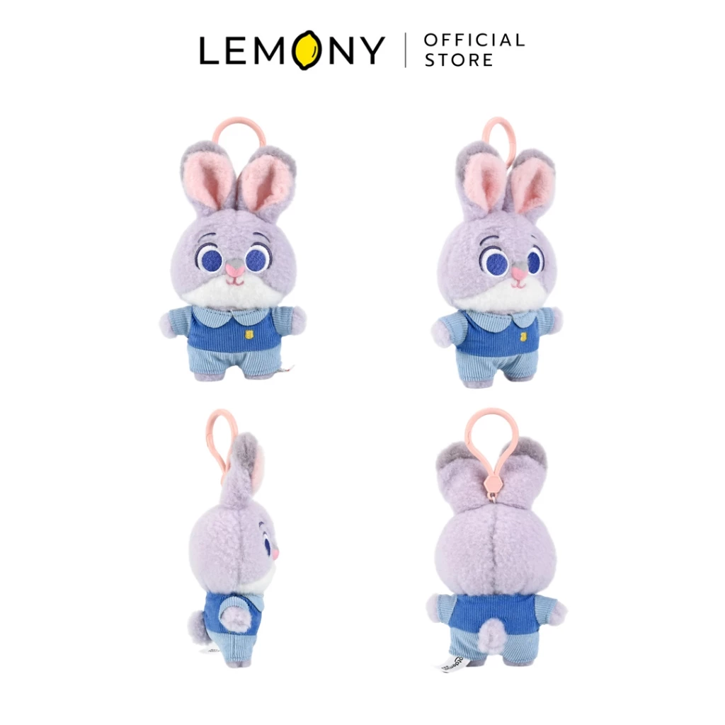 ภาพถ่าย 4 มุมมองของ LEMONY พวงกุญแจตุ๊กตาซูโทเปีย ซีรีส์ Sweet Candy ลาย Judy (จูดี้) กระต่ายสาวสีม่วงพาสเทลในชุดเครื่องแบบสีน้ำเงิน มาพร้อมตะขอเกี่ยวพลาสติกสีชมพูหวาน โชว์ให้เห็นรายละเอียดจากด้านหน้า มุมเฉียง ด้านข้าง และด้านหลัง