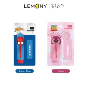 LEMONY ยางลบดินสอแบบกด รุ่น A72045 วางคู่กัน 2 แบบในซองแพ็กเกจจิ้งพลาสติกใส ได้แก่ ลายซูเปอร์ฮีโร่ Spider-Man โทนสีแดงดำสุดเท่ และลายหมีชมพู Lotso โทนสีหวานละมุน ดีไซน์เป็นแท่งยาวทรงปากกาชิคๆ
