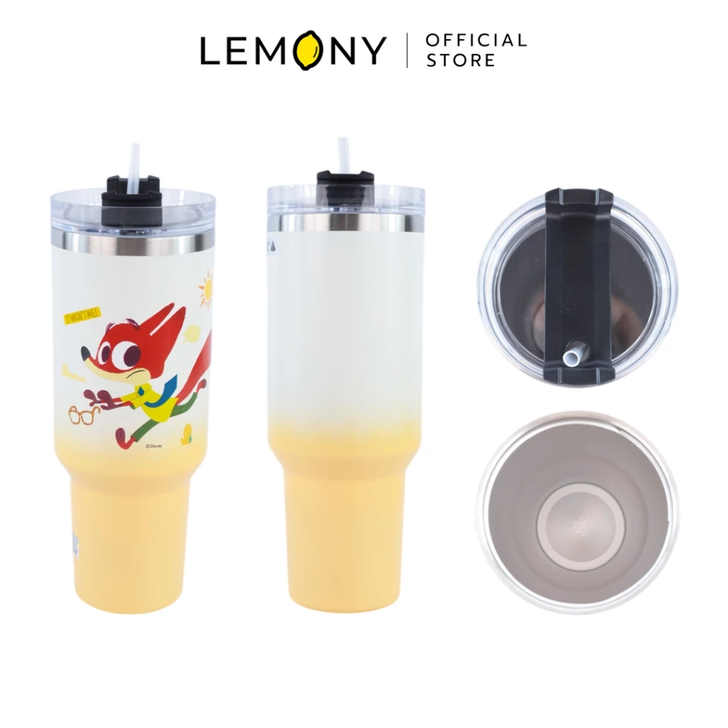 ภาพถ่ายเจาะลึก 4 มุมของ LEMONY ขวดน้ำสแตนเลสเก็บอุณหภูมิ ลาย Nick โชว์ตัวขวดด้านหน้าสีเหลืองส้มไล่เฉดพิมพ์ลายสุนัขจิ้งจอกนิคไวลด์วิ่งคาบแว่นตามาดกวน ตัวขวดด้านหลังสีพื้นไล่เฉดนุ่มนวล ดีเทลฝาปิดพลาสติกใส และมุมมองส่องภายในขวดโชว์สแตนเลสพรีเมียมหนาพิเศษ