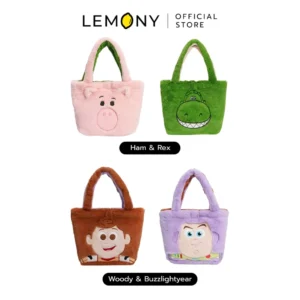 LEMONY กระเป๋าสะพายไหล่พลิกสองหน้า Disney Toy Story Collection วางคู่กัน 2 แบบ โชว์หน้าแรกเป็นลายนายอำเภอ Woody ชุดคาวบอยคู่กับหุ่นยนต์ Buzz Lightyear ในกรอบวงกลมสีฟ้า และลายเจ้าหมูออมสิน Ham สีชมพูสุดน่ารัก