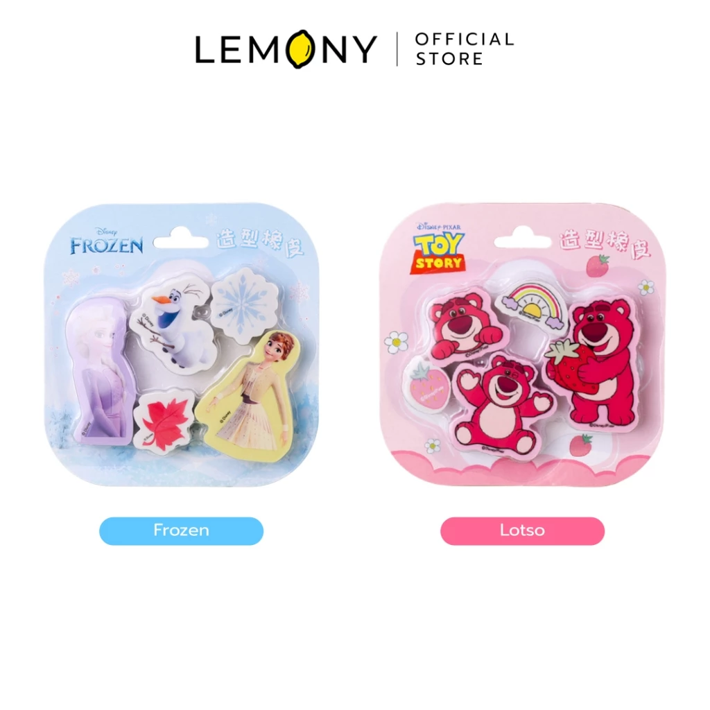 ภาพถ่ายรวม LEMONY เซตยางลบลายดิสนีย์ 5 ชิ้น วางคู่กันครบทั้ง 2 แบบในกล่องซองสี่เหลี่ยมจัตุรัสหน้าต่างใส ได้แก่ ลาย Frozen โทนสีฟ้าพาสเทล และลายหมี Lotso โทนสีชมพูหวานละมุน โชว์ก้อนยางลบดีไซน์น่ารักเข้าชุด