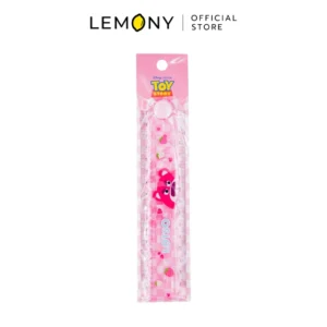 ภาพหลักฉากหลังขาวแสดงรายการสินค้า LEMONY ไม้บรรทัดพับได้ Disney ขนาด 30cm ลาย หมี Lotso ลิขสิทธิ์แท้ แสดงไม้บรรทัดหน้าตรงในมิติโครงสร้างตอนพับครึ่งเหลี่ยมผืนผ้าขนาดกะทัดรัดกว้าง 4 ซม. ยาว 15 ซม. ผลิตจากพลาสติก ABS พรีเมียมเฉดสีชมพูพาสเทลหวานละมุน พิมพ์สกรีนลวดลายกราฟิกเจ้าหมีชมพูล็อตโซ่อารมณ์ดีระบายยิ้มคมชัดสลับสเกลมาตรวัดตัวเลขสีขาวแนวซิกเนเจอร์สไตล์มินิมอลเกาหลี ด้านบนสุดระบุโลโก้แบรนด์ออฟฟิเชียลเด่นสะดุดสายตา