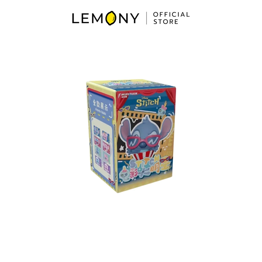 ภาพกล่องจุ่มสินค้าแบบเดี่ยว (Blind Box) ทรงสี่เหลี่ยมผืนผ้าแนวดิ่ง ลิขสิทธิ์แท้ภาพยนตร์ Disney Stitch ซีรีส์ Movie Star ตัวกล่องพิมพ์ลายแอนิเมชันรูปสติทช์ใส่แว่นตาแฟชั่นสีแดงอยู่บนป้ายฟิล์มหนัง ด้านข้างกล่องมีแถบภาพอาร์ตเวิร์กแสดงโมเดลตัวละครย่อยสำหรับให้ลูกค้าร่วมลุ้นสะสม ด้านบนระบุโลโก้ LEMONY Official Store