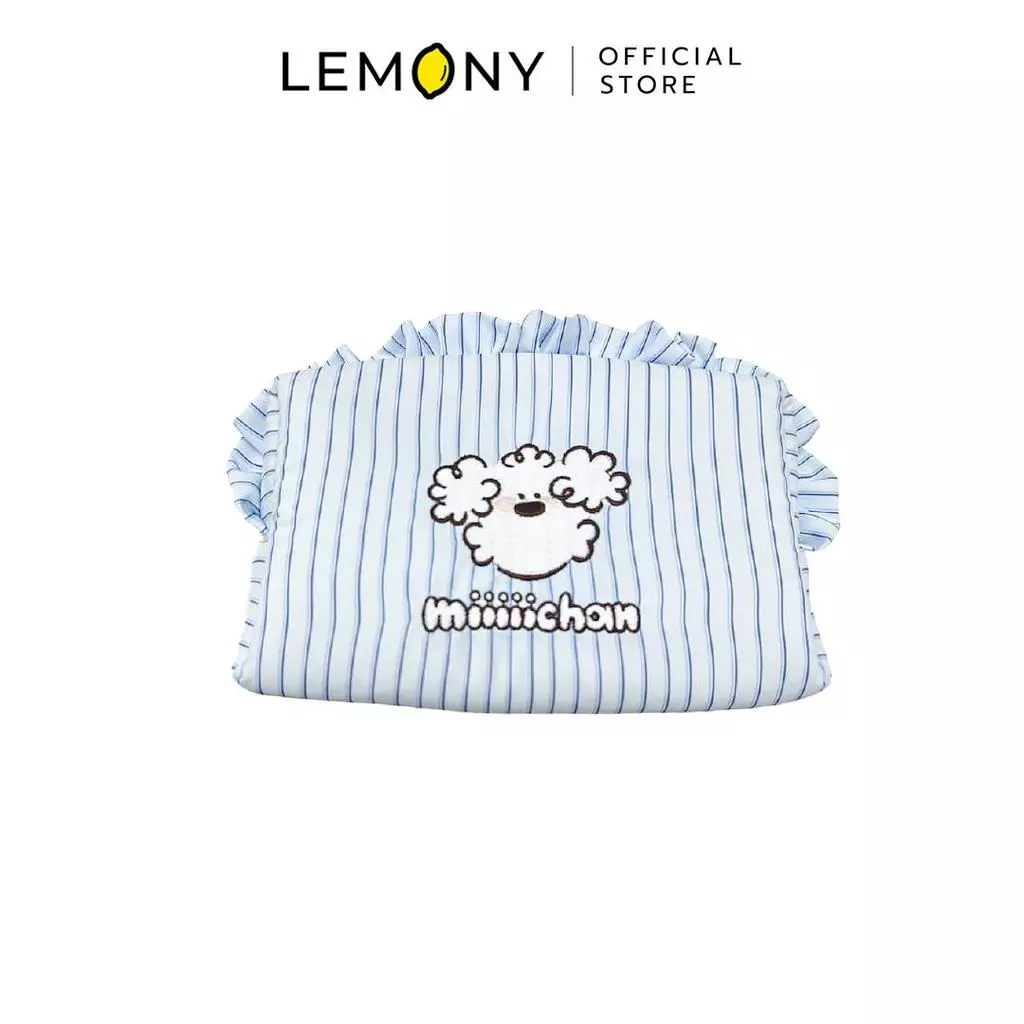 กระเป๋าเครื่องสำอาง Miiiiichan ซีรีส์ Blue-Striped ลายริ้วสีฟ้าพร้อมลายปัก Miiiiichan ด้านหน้า